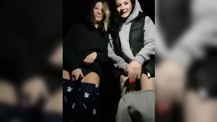 Ночные пёзды идут за огненной водой