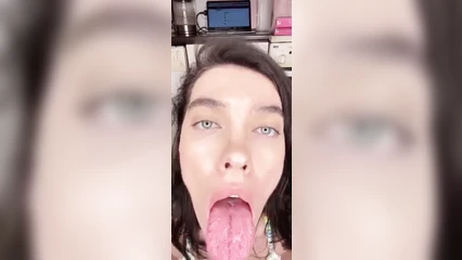 Кончи мне в ротик